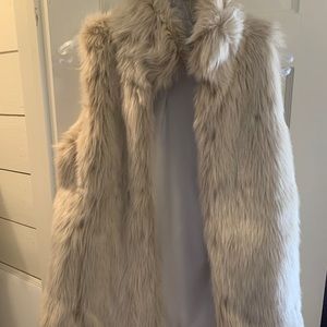 Old Navy Faux fur vest
